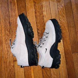 Nike lahar women’s